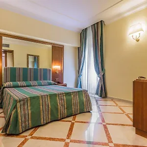 *** Ξενοδοχείο Raeli Noto Ιταλία